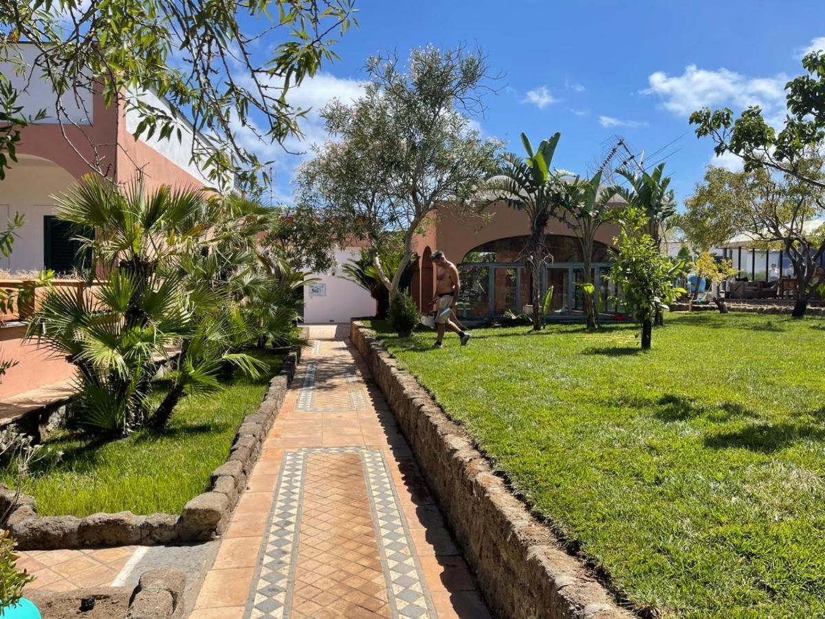 Hotel Lo Smeraldo 2*